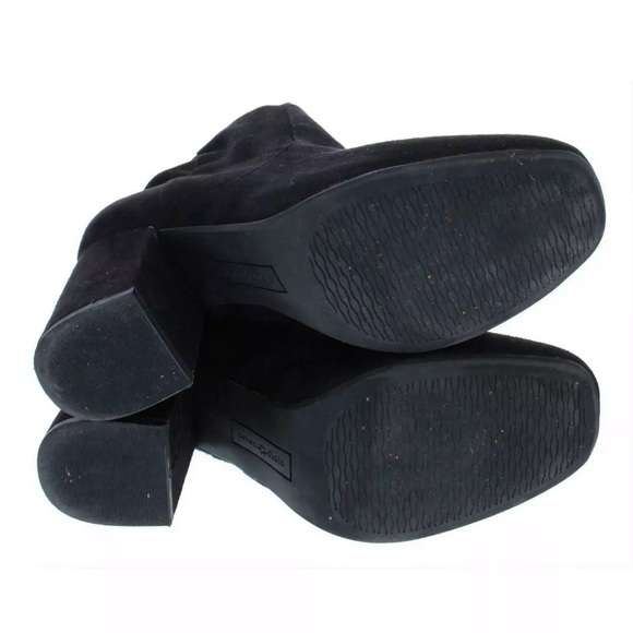 Seven Dials Knee High Boot with stretch calf - Picture 2 of 5